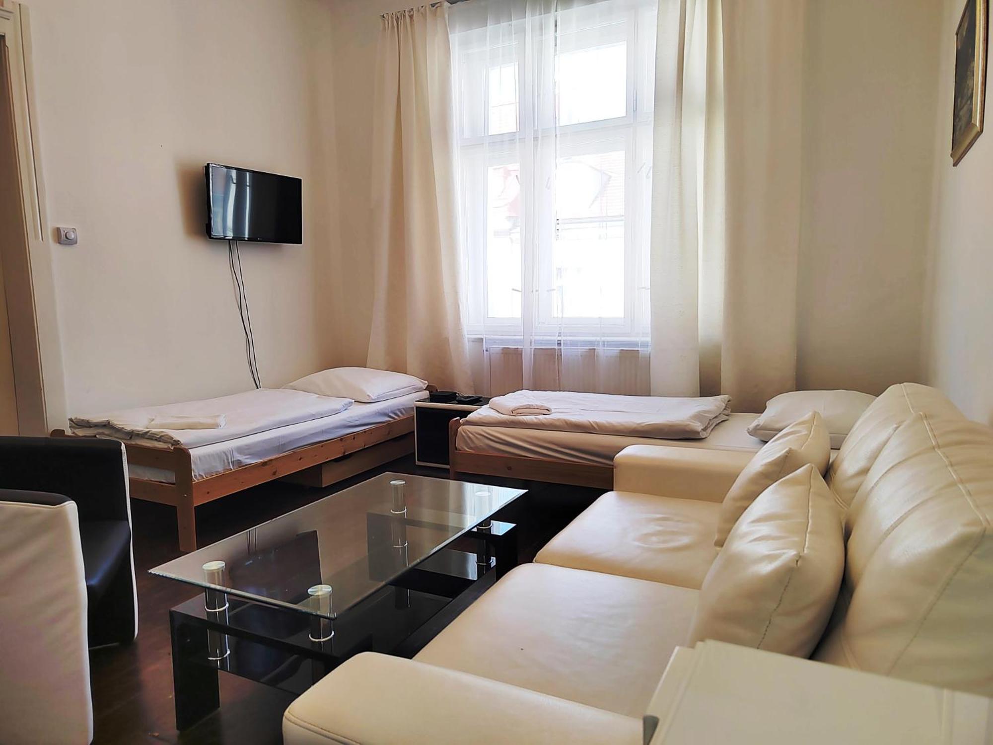 Tower Apartment Прага Екстериор снимка
