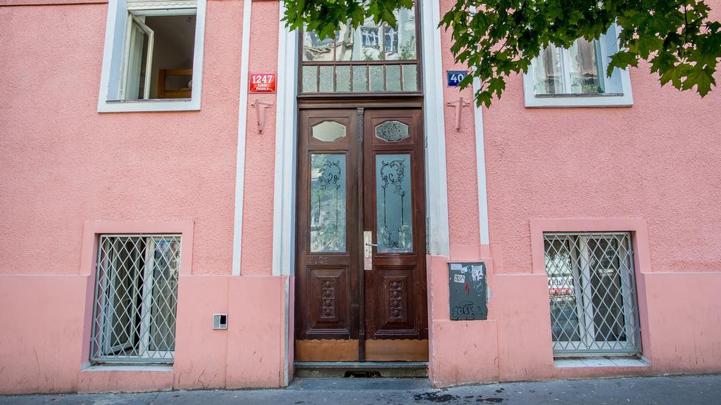 Tower Apartment Прага Екстериор снимка