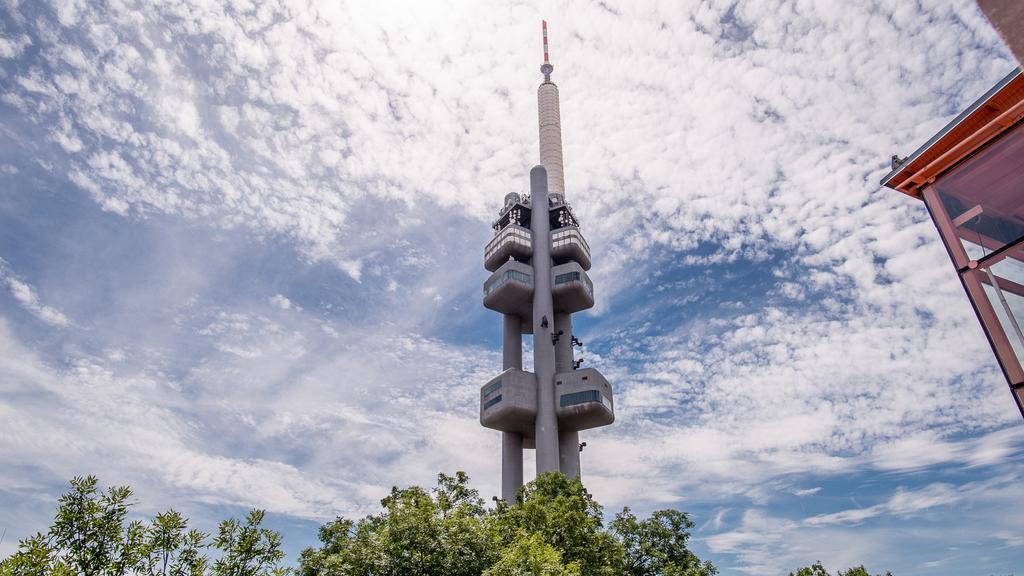 Tower Apartment Прага Екстериор снимка